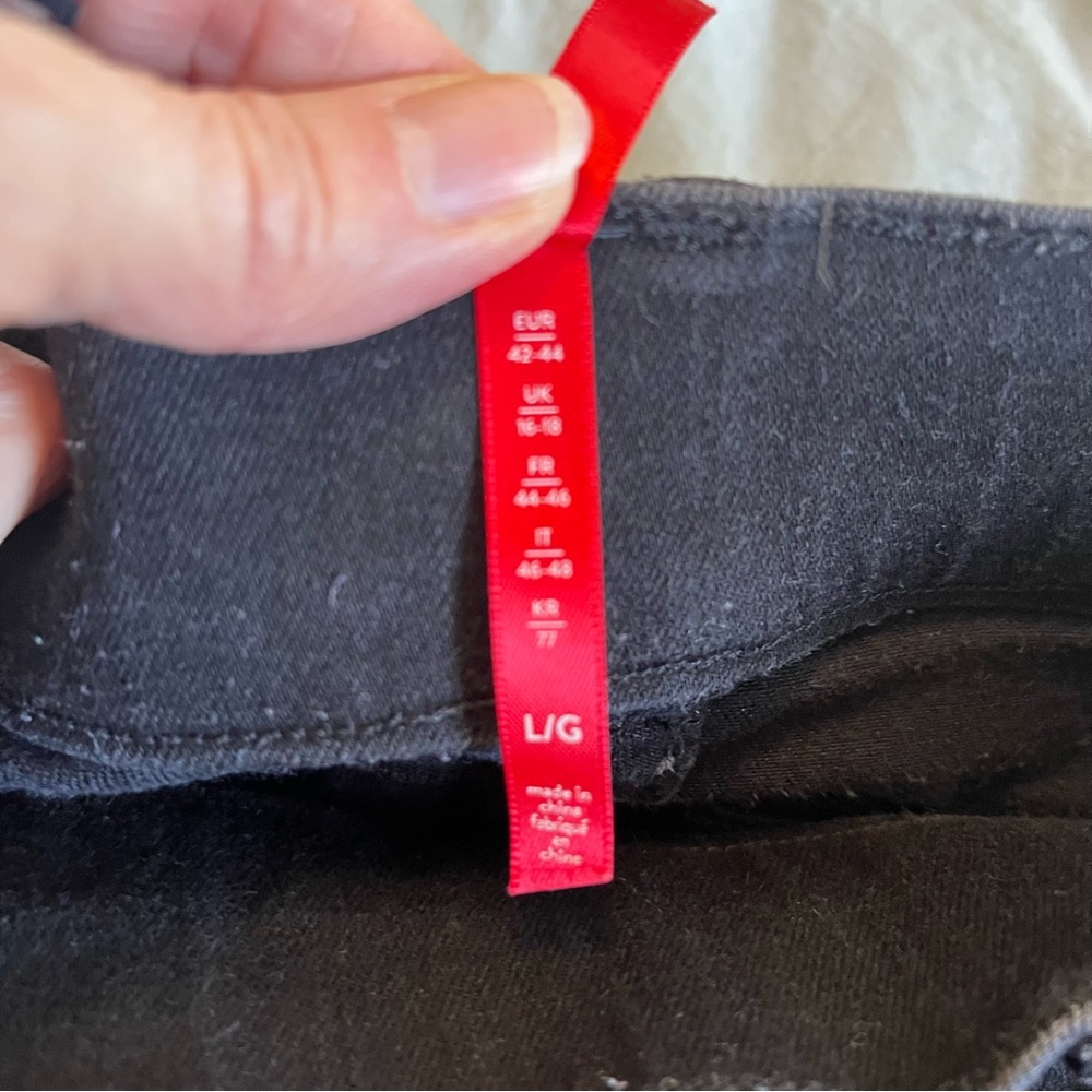 SPANX‎ Women’s Skinny Black Shapewear Jeans. Size Large. - Picture 8 of 14
